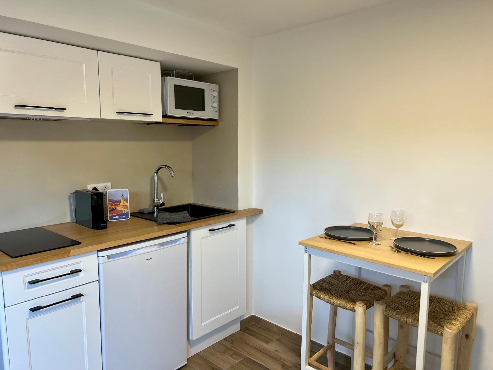 Studio With Private Car Park And Air Con Valbonne Dış mekan fotoğraf
