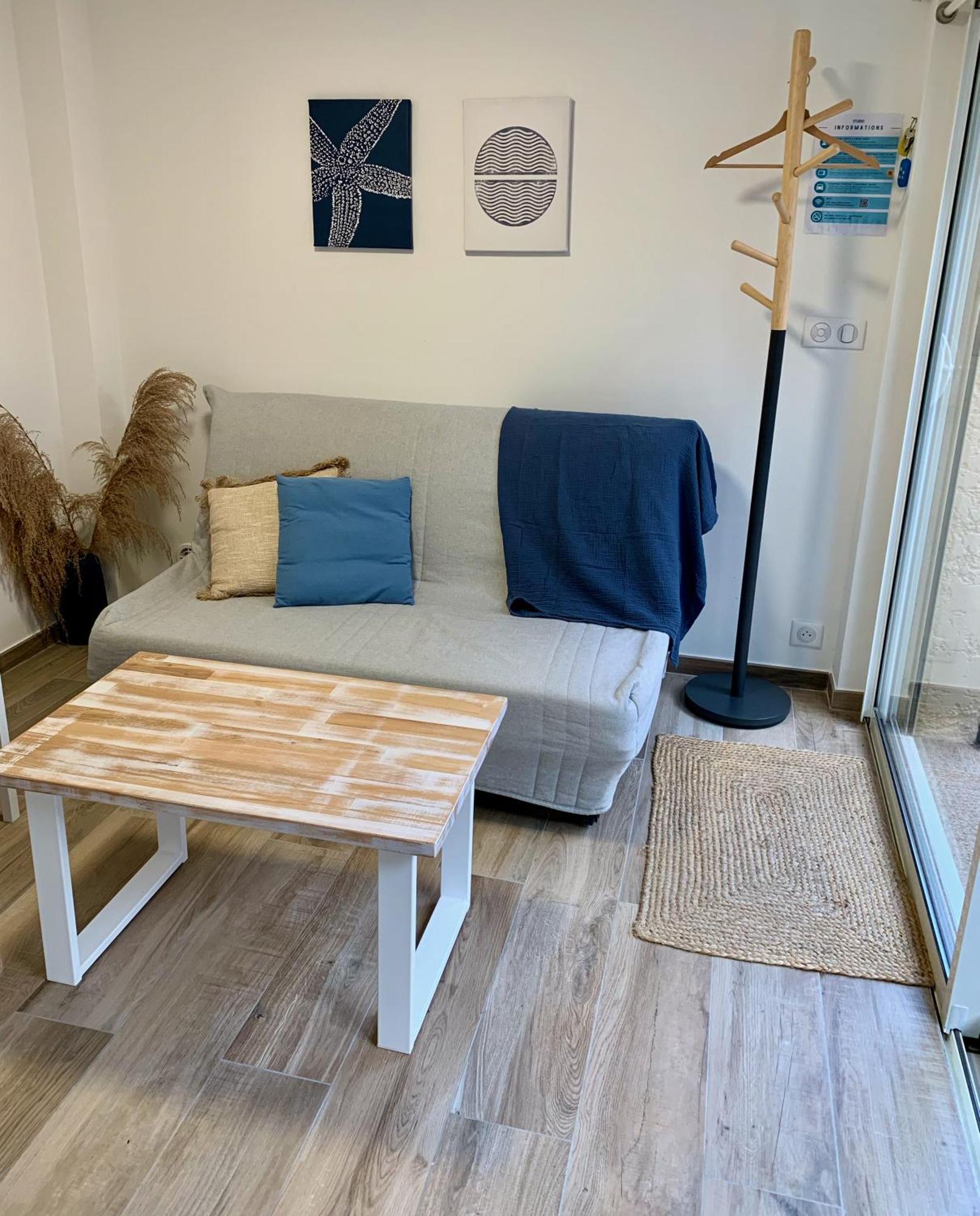 Studio With Private Car Park And Air Con Valbonne Dış mekan fotoğraf