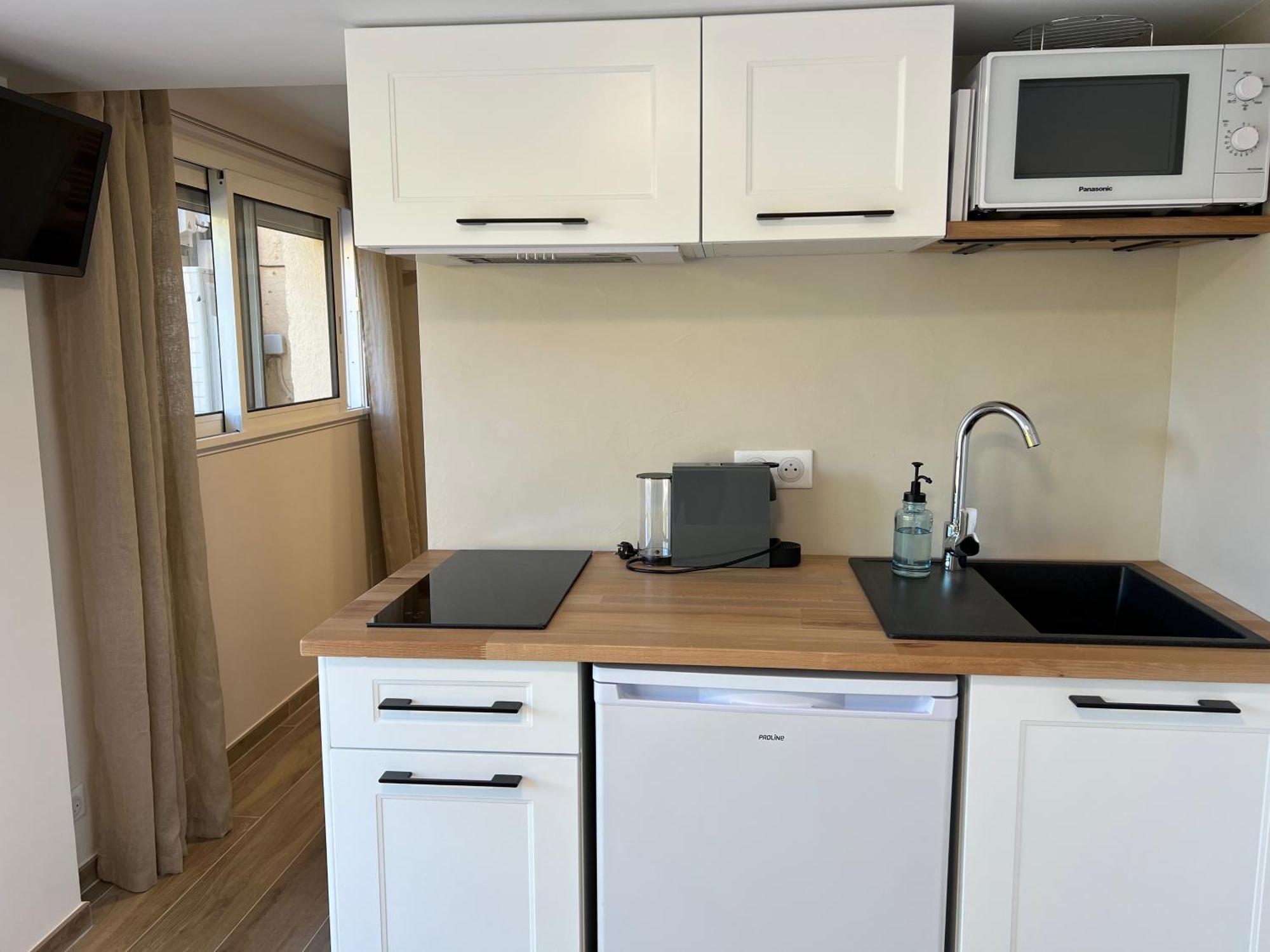 Studio With Private Car Park And Air Con Valbonne Dış mekan fotoğraf